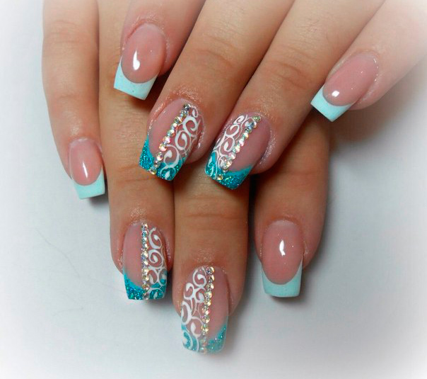 Синій френч з блискітками та об'ємними елементами