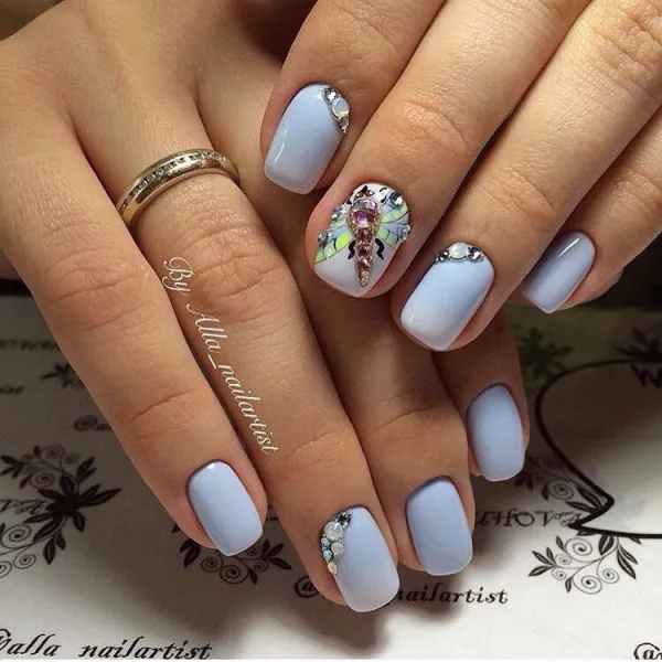 Синій 3D абстракція: овальний манікюр з ручним розписом та стразами