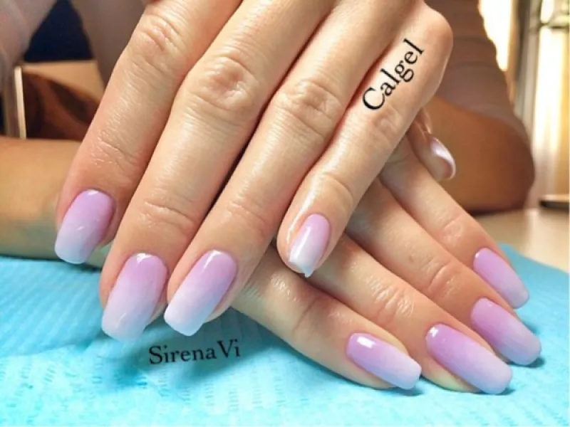 Фіолетове омбре на овальних нігтях: ніжний мінімалізм гель-лаком