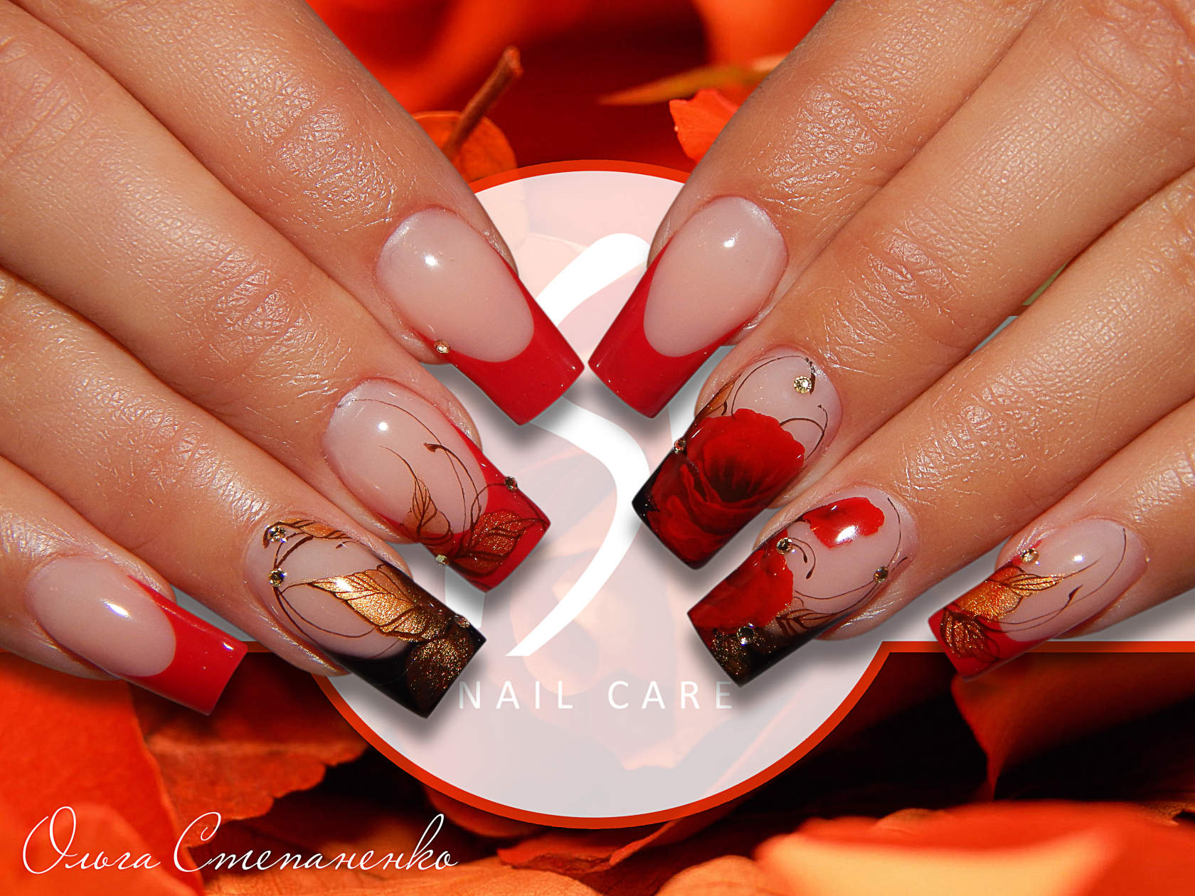 Розкішний червоно-золотий френч «труна»: квітковий розпис з блиском та стразами