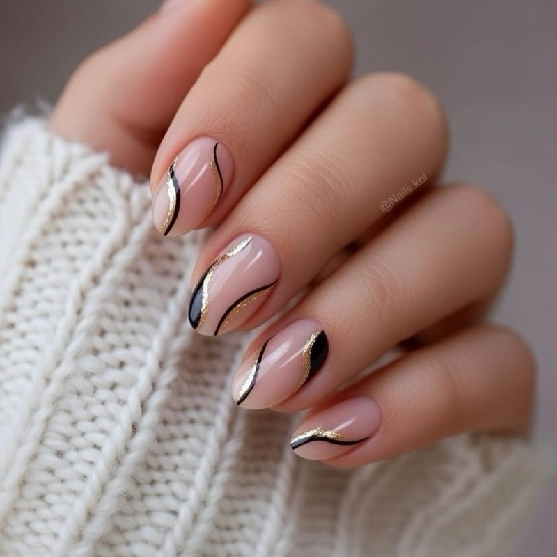 Манікюр бежевий з чорним: абстрактний дизайн та негативний простір на мигдалі