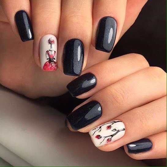 Чорний манікюр з ручним розписом червоних квітів та блиском