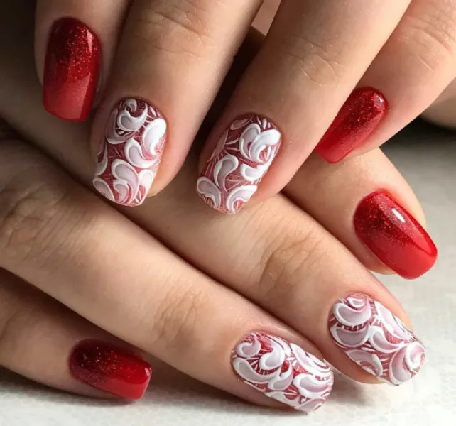 Червоно-біле 3D омбре: блискуча абстракція на овальних нігтях