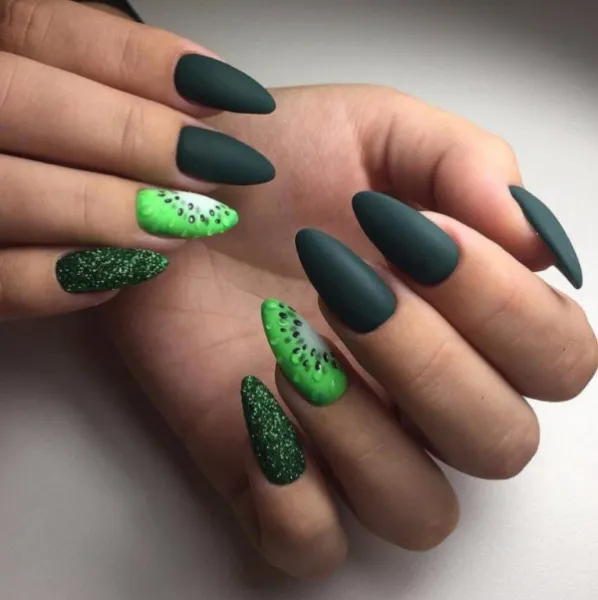 Зелений вихор: 3D абстракція на матовому мигдалі