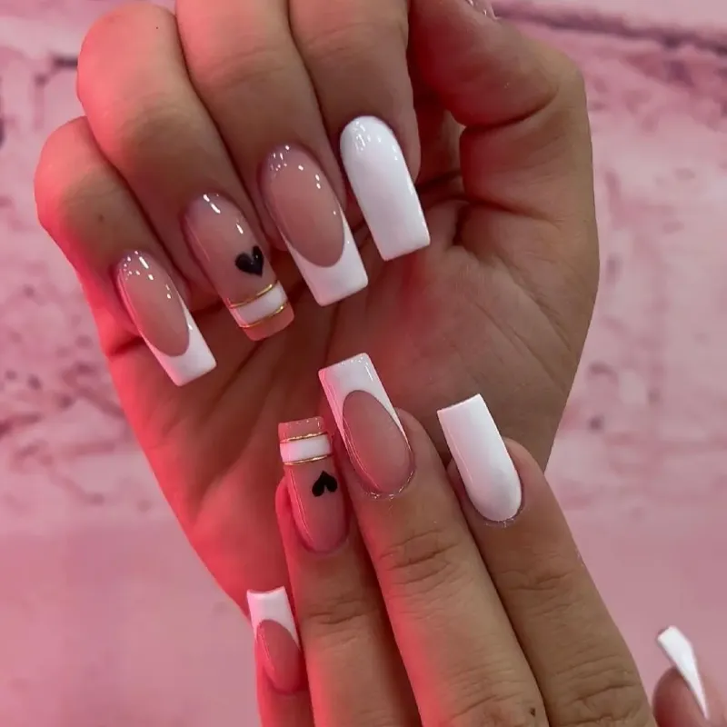 Елегантний Бежевий Французький Манікюр: Геометрія та Мінімалізм на Довгих Квадратних Нігтях