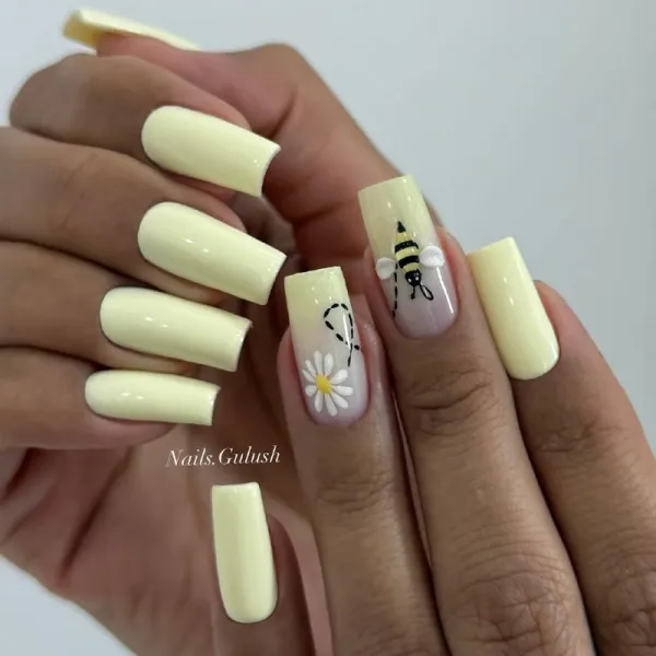 Жовтий з чорним: Квітковий омбре на довгих квадратних нігтях