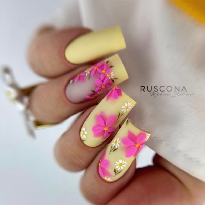 Професійний 3D Квітковий Манікюр: Жовто-Рожеві Довгі Квадратні Нігті